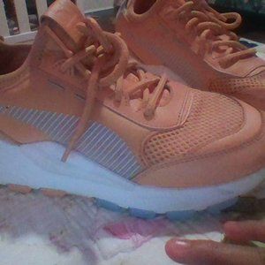 Peach Puma Running & sports shoes !